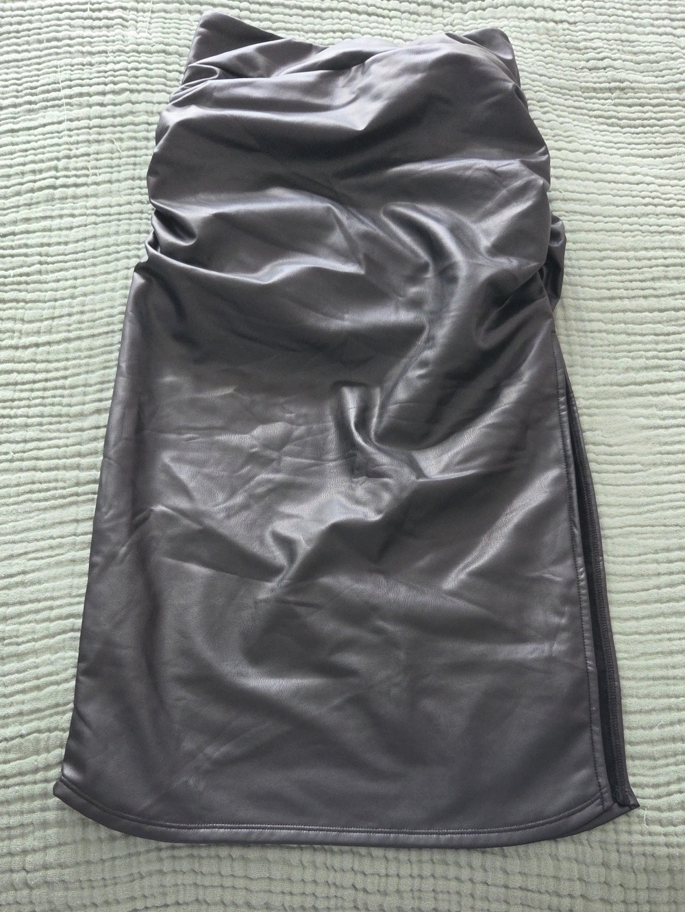 HALARA Black XS Vegan Leather Ruched Side Skirt With Slit with Built In Panty